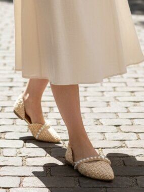 Woven Raffia Flats w/ Pearl Straps – Pointed Toe Cream Beige Chic